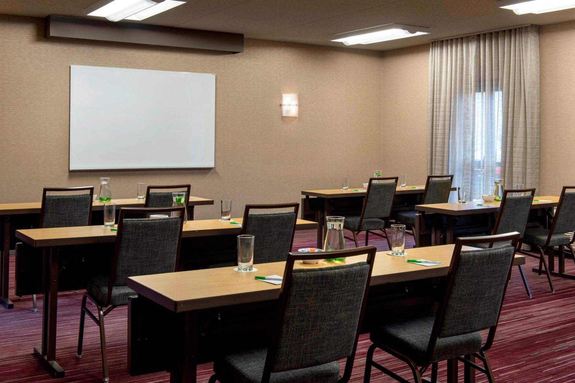 Courtyard By Marriott Chicago Naperville Exterior foto