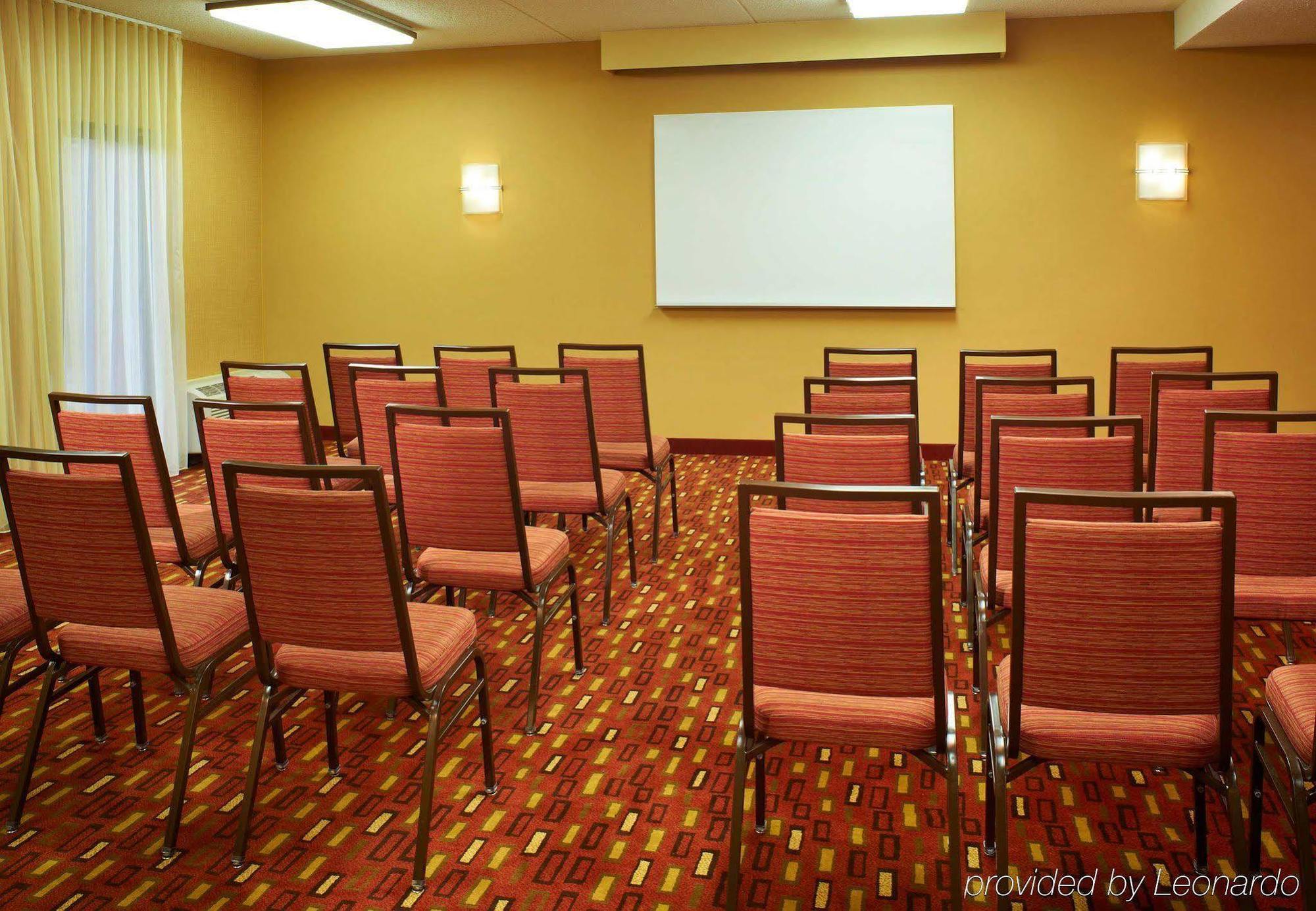 Courtyard By Marriott Chicago Naperville Facilidades foto